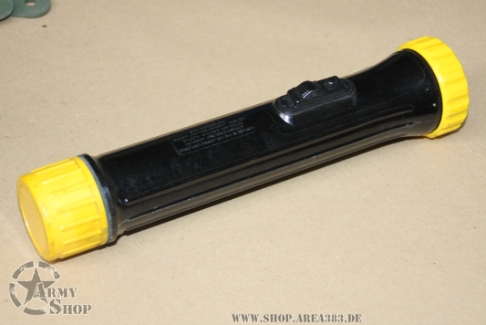 Flashlight Fulton Mfg. Safty Yellow. 3 cell