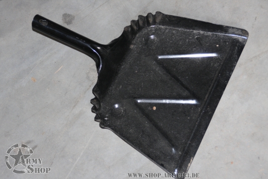 Dustpan manufacturer White