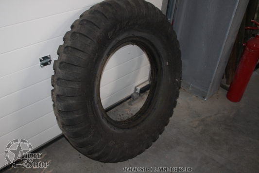 US Army Tire 9.00x20