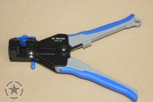 Wire stripping pliers